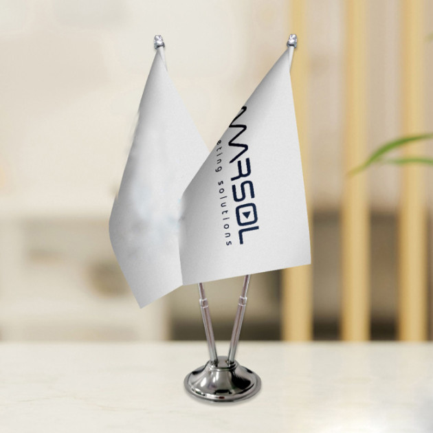 Bayraq masaüstü (2 dirəkli)gümüşü/qızılı)